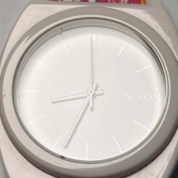 Nixon white Time Teller watch, paint splatter color silicone strap, new battery main image 16